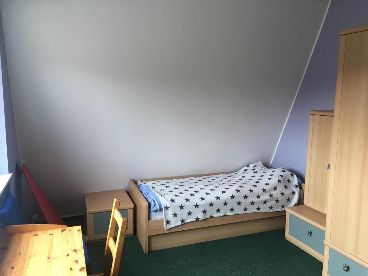Ожидание7-40 Hotell Poznań Exteriör bild